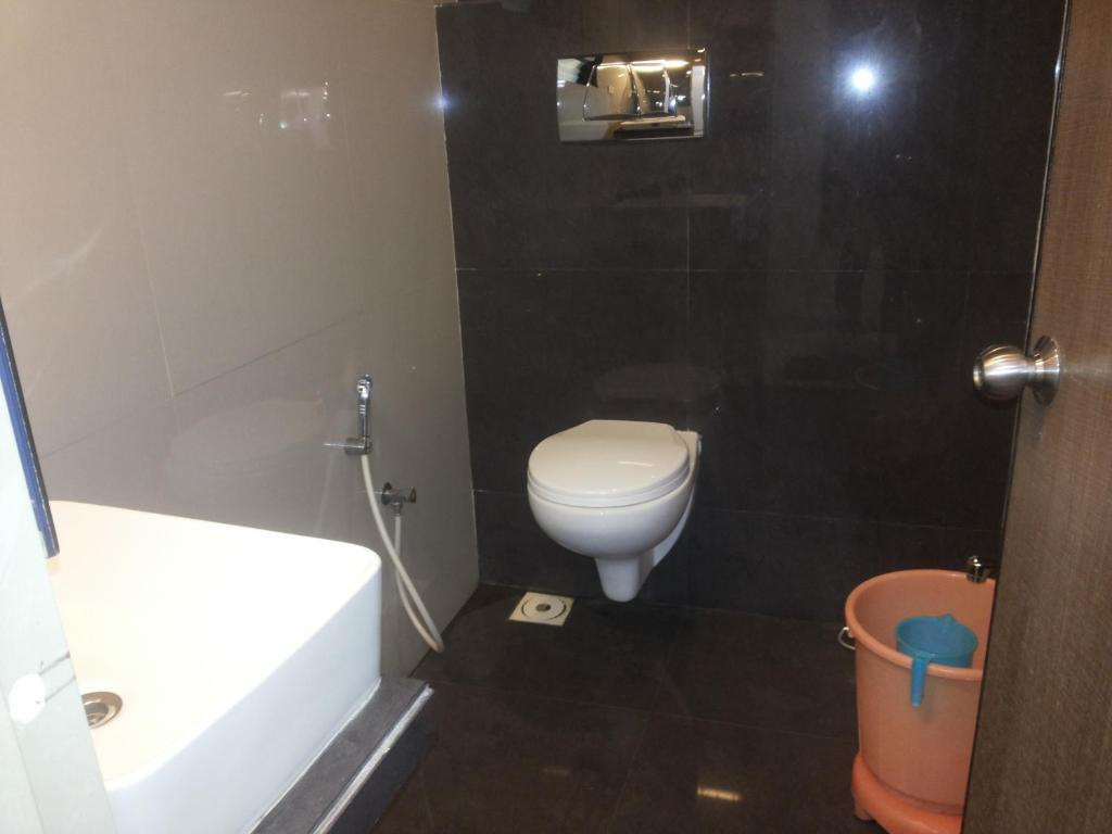 Royal Inn Ankleshwar Zewnętrze zdjęcie