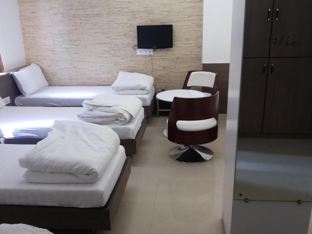 Royal Inn Ankleshwar Zewnętrze zdjęcie